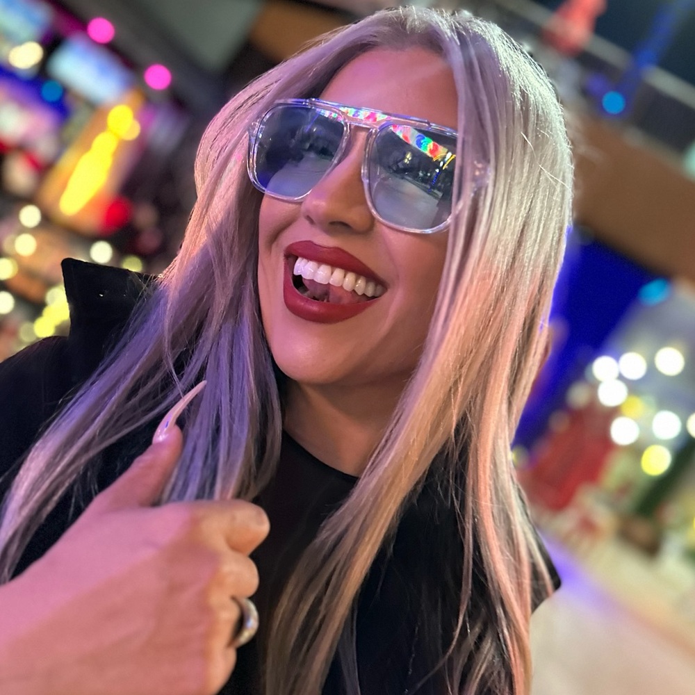 Meet your Posher, Minerva